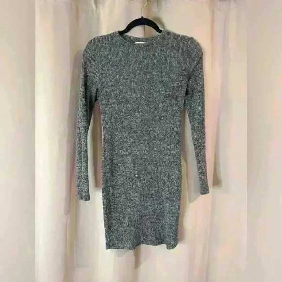 popular 21 Dresses & Skirts - Women’s Thin Gray Popular 21 Dress